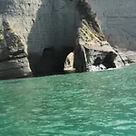 Megali Nikos Sidárion