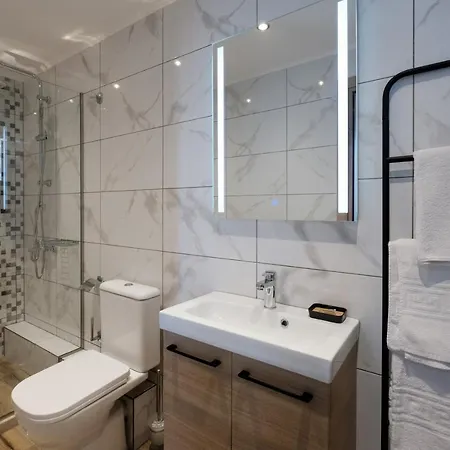 Megali Nikos Apartment Sidárion