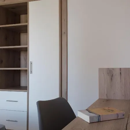Megali Nikos Apartment Sidárion