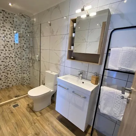 Apartament Megali Nikos *